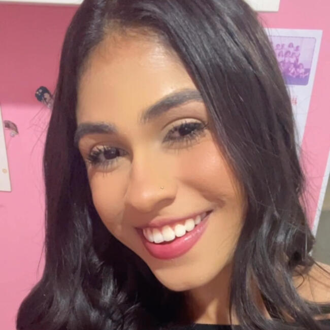 Babá em Brasília: Jennifer Elaine