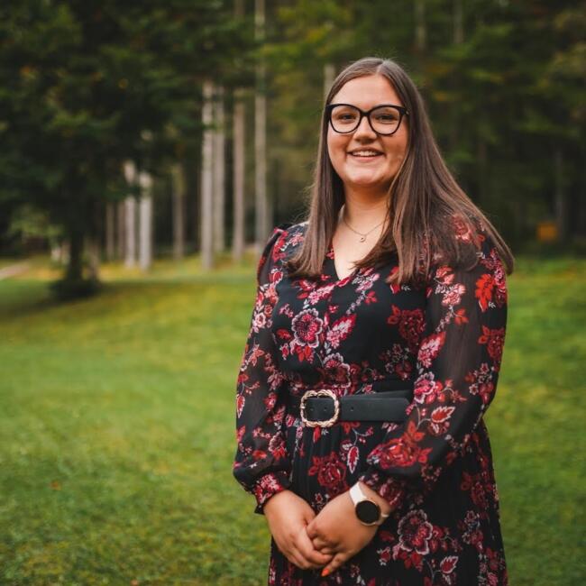 Babysitter in Poznikovo: Nastja