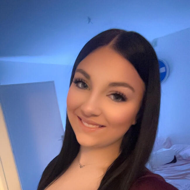 Babysitter in Blégny: Chimene