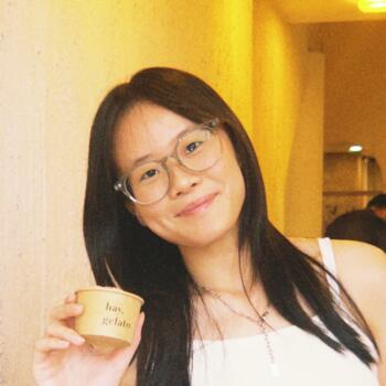 Babysitter in Singapore Island: Anne
