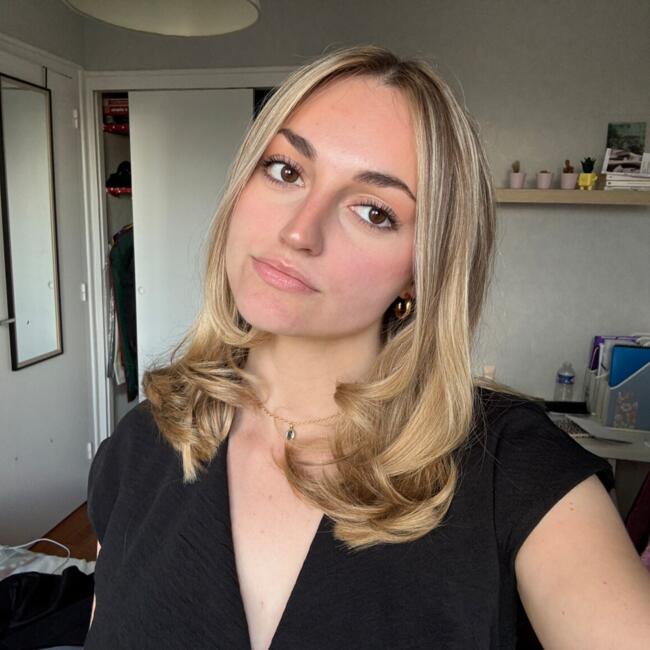 Babysitter in Caluire-et-Cuire: Angèle