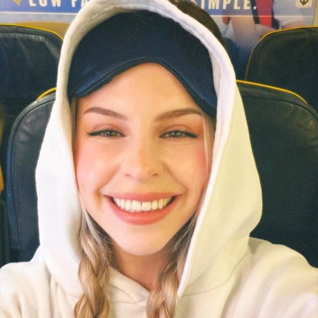 Baby-sitter in Vancouver: Kourtney Anne