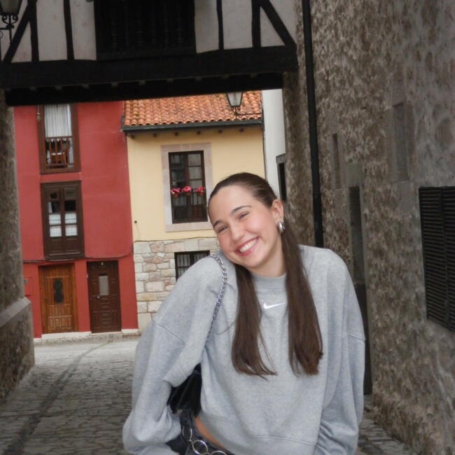 Babysitter in Ciudad Real: Yaiza