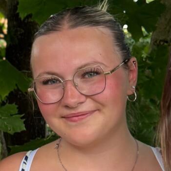 Babysitter in Lontzen: Lena