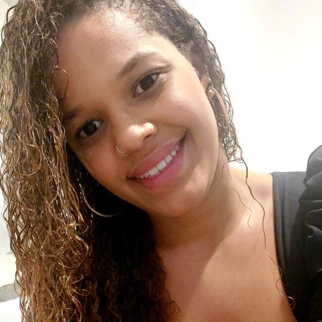 Babysitter in Armação dos Búzios: Thais