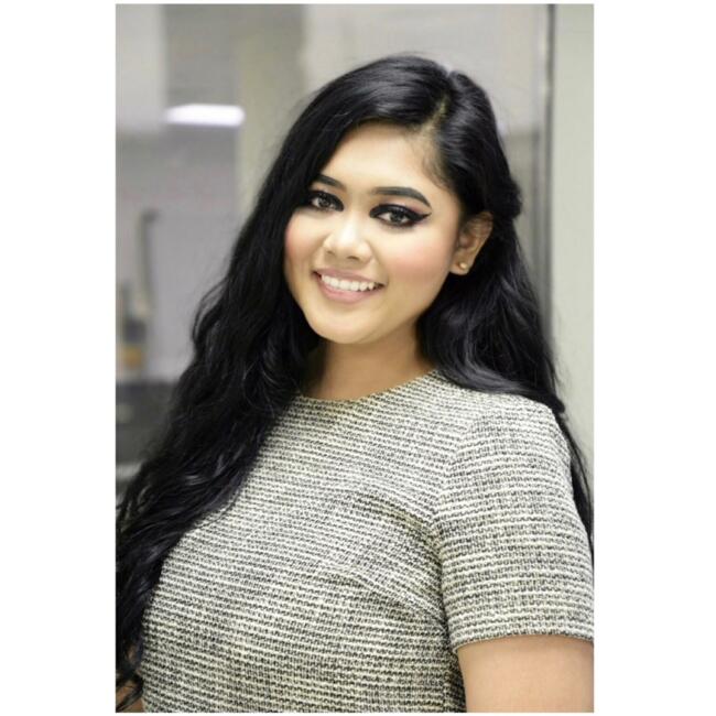 وظيفة جليسة أطفال في إمارة الشارقة: Mary