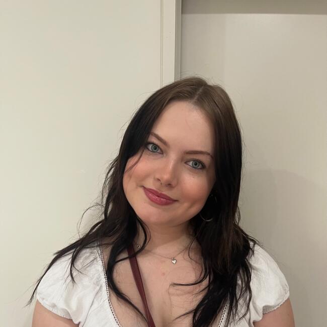 Babysitter in Auckland: Maddie