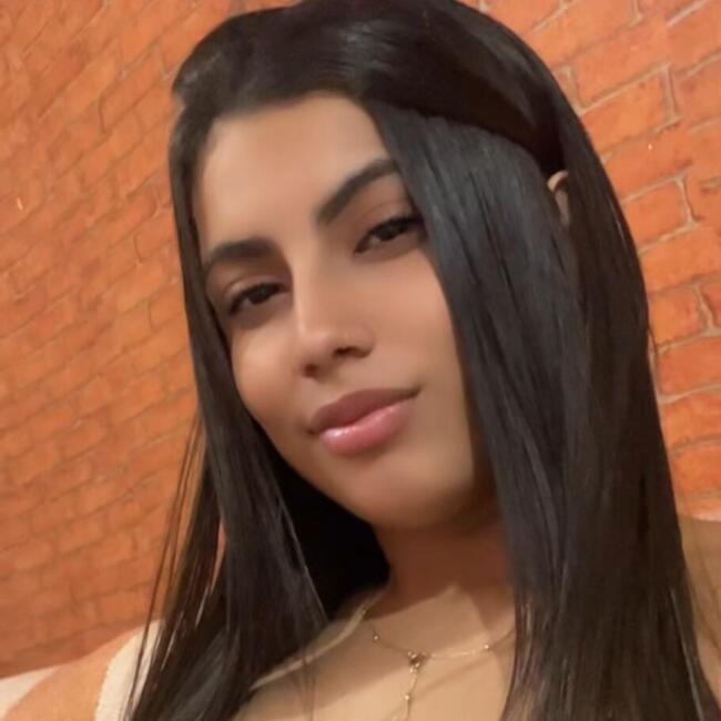 Babysitter in Uberlândia: Ana