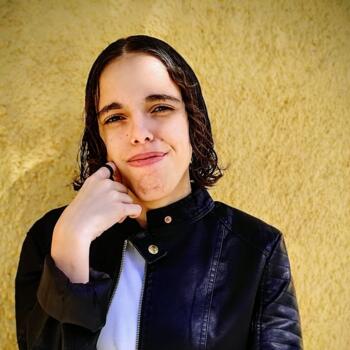 Babysitter Niterói: Lua