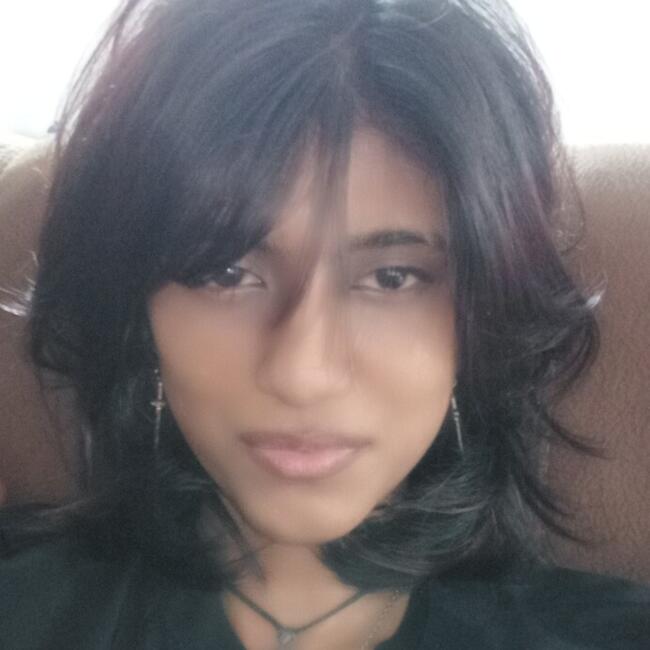 Babysitter in Newlands West: Aladia