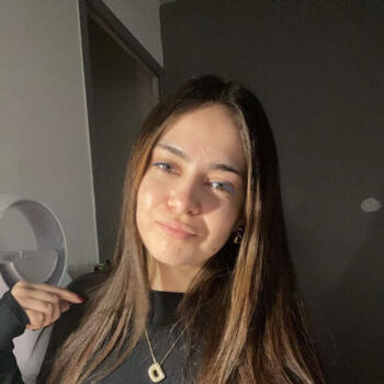 Babysitter in Almenêches: Dorine