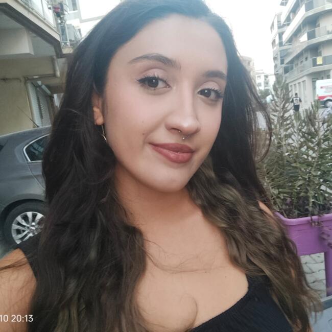 İzmir bölgesinde bebek bakıcısı: Elifsu