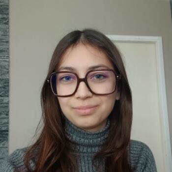 Babysitter in Mont-Saint-Aignan: Luna