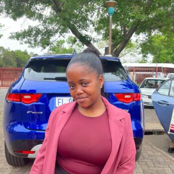 Babysitter in Krugersdorp: Lungile