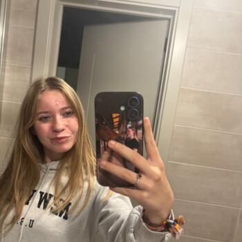 Babysitter Sint-Niklaas: Hailey