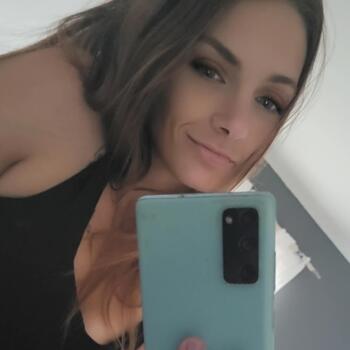 Babysitting job in Morwell: babysitting job Bianca