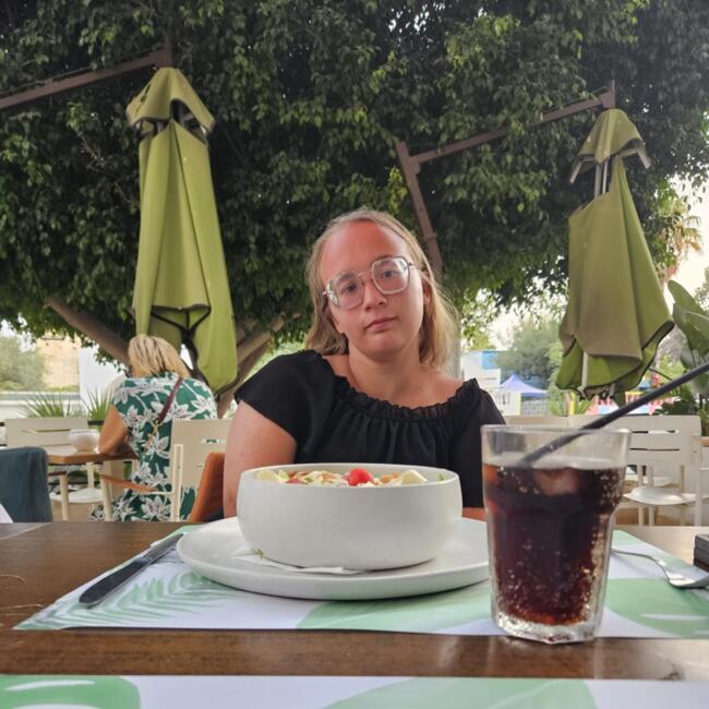 Babysitter in Arnouville: Christelle