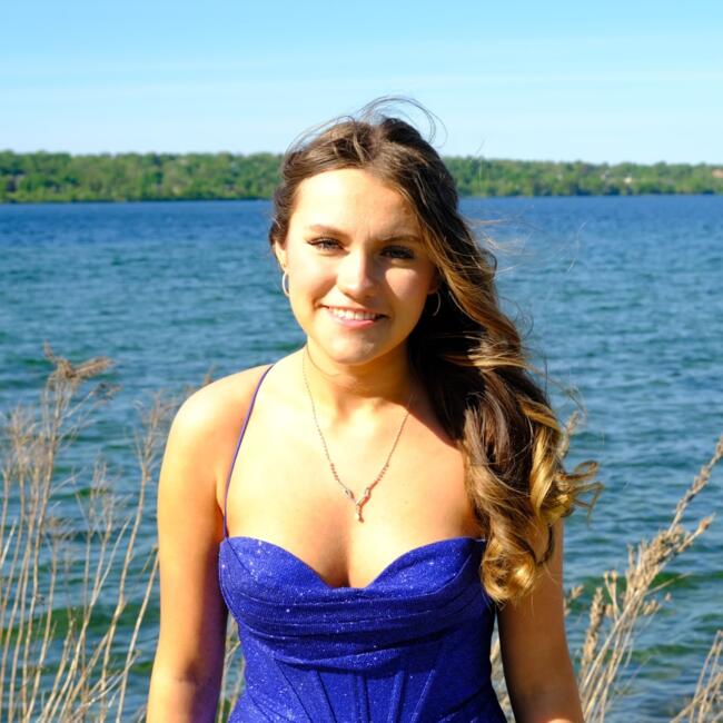 Baby-sitter in Oakville: Sarah