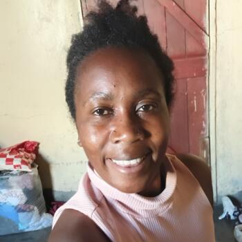 Babysitter in Lusaka: Mirriam