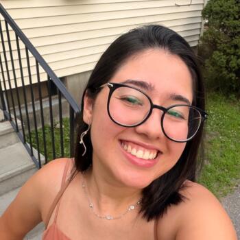 Babysitter in Lancaster (Massachusetts): Ana Júlia