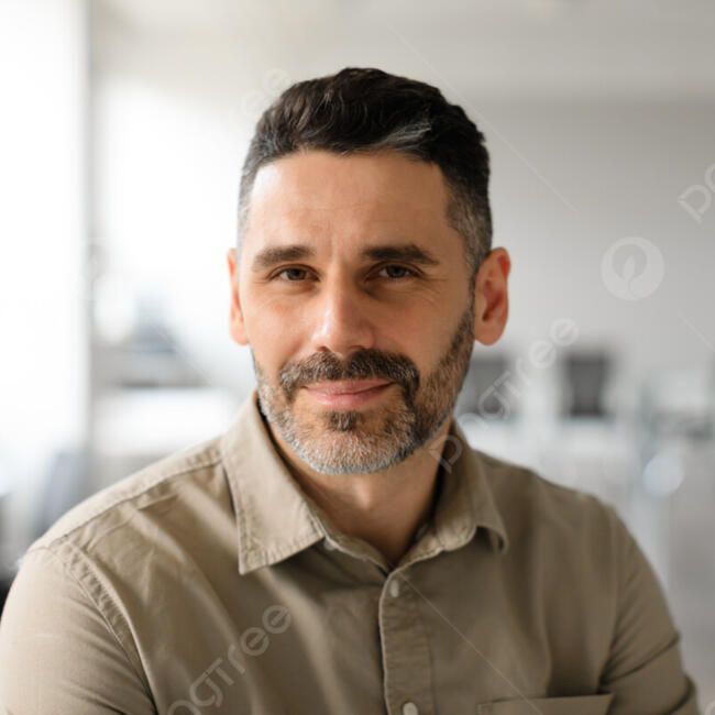 وظيفة جليسة أطفال في دبي: Me