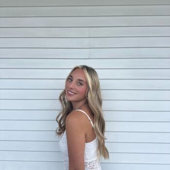 Babysitter in Calabasas Highlands: Malia