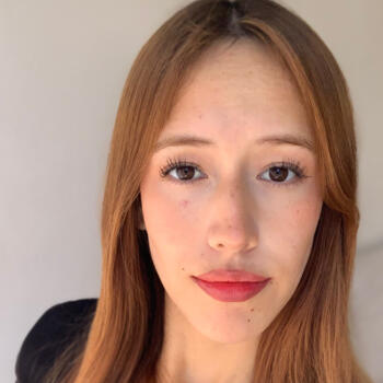 Trabajo de canguro en Barcelona: trabajo de canguro Micaela