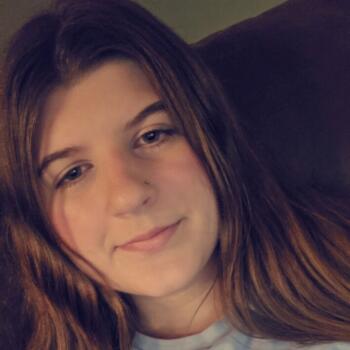 Babysitter in Rapid City: Emma