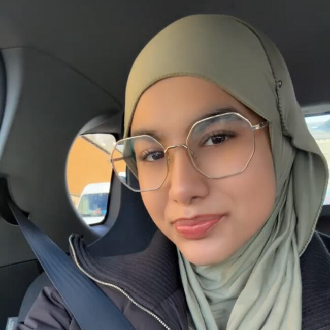 Babysitter in Halifax: Aamira