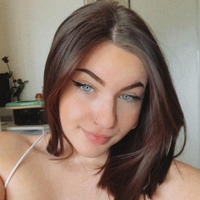 Babysitter in Fleury-sur-Orne: Marion