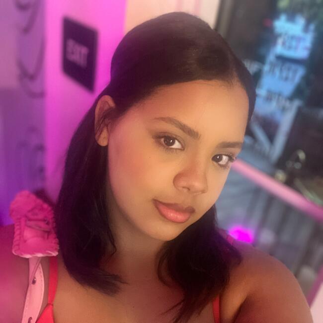 Babysitter in Miami: Keyci