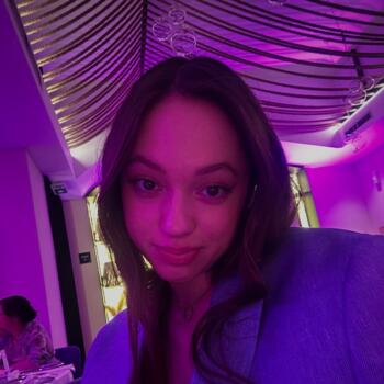 Dadilja u Zagreb: Lena