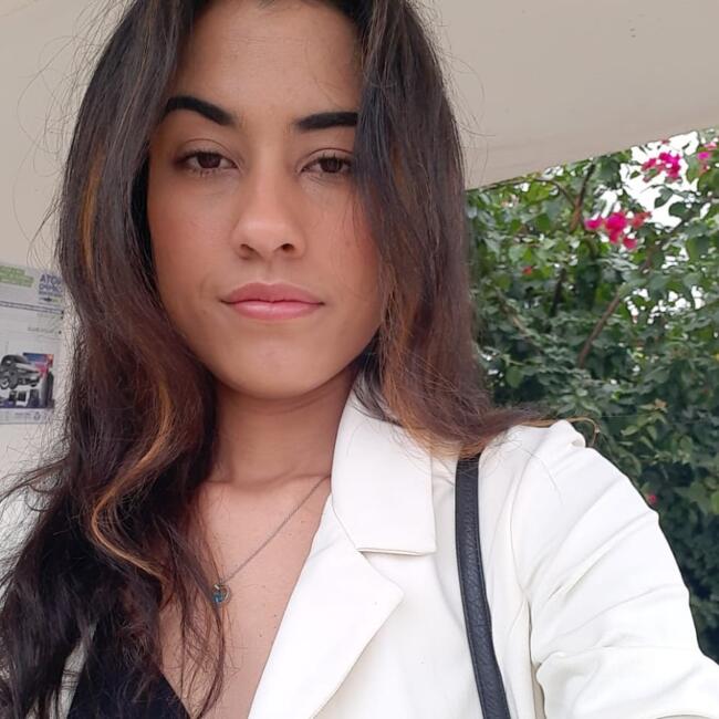 Emprego de babá em São José dos Pinhais: Angelica