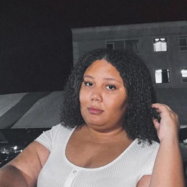 Babysitter in Betim: Thayssa