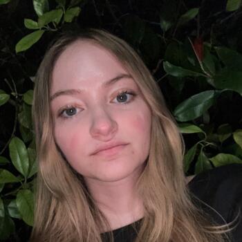 Babysitter Saint-Symphorien-sur-Coise: Louna