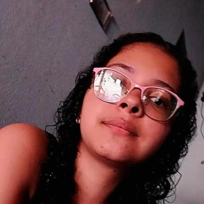 Babá em Primavera do Leste: Ana Caroline