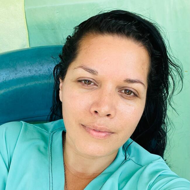 Babysitter in Jacó: Heylin