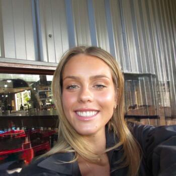 Babysitter in Melbourne: Annabella