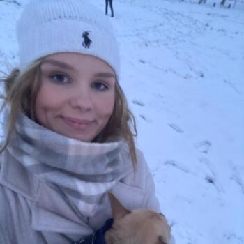 Babysitter in Voulx: Victoria