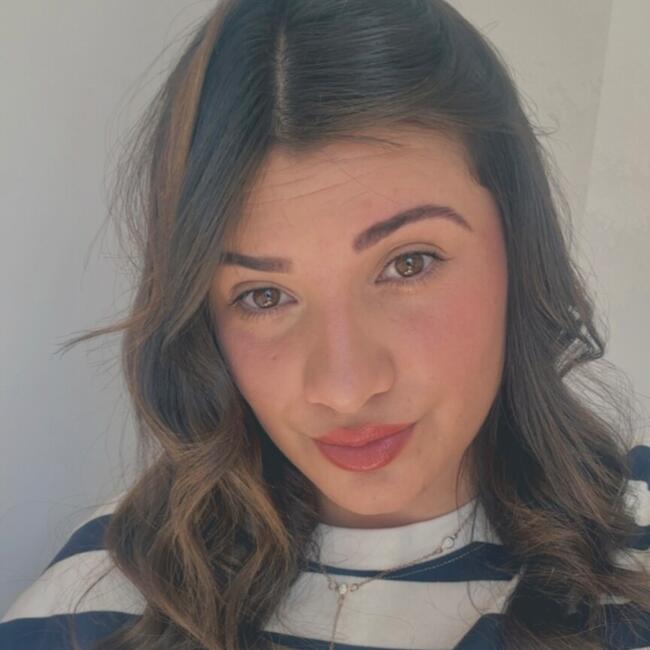 Babysitter in Agen: Clemence