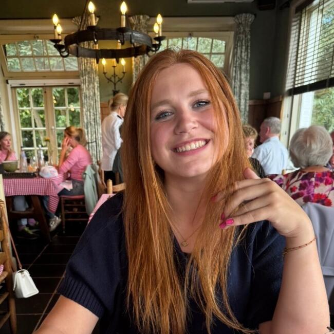 Babysitter in Oostkamp: Lotte