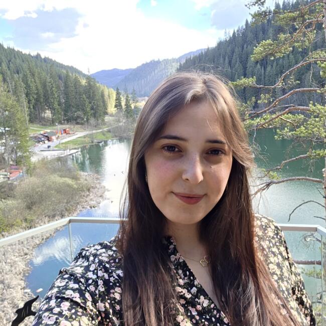 Babysitter in Valea Adâncă: Adriana Mariana