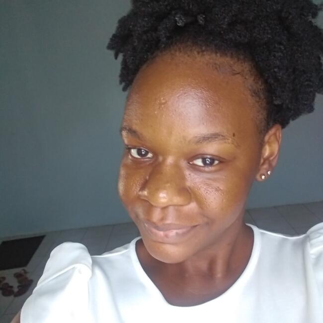 Babysitter in Portmore: Britney