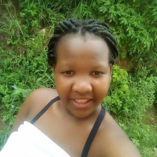 Babysitter in Newlands East: Andile