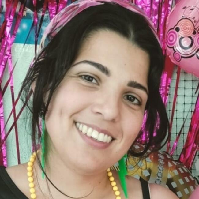 Babysitter em Setúbal: Nicole