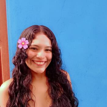 Babysitter in Santarém: Mayre