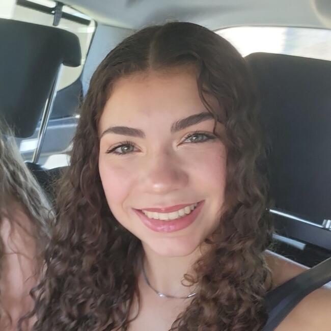 Babysitter in Richardménil: Inès