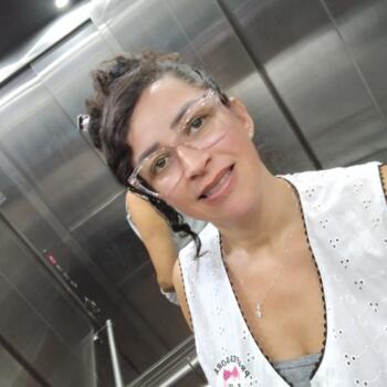 Babysitter Praia Grande: Renata