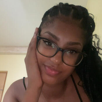 Babysitter in Joinville-le-Pont: Haylinne