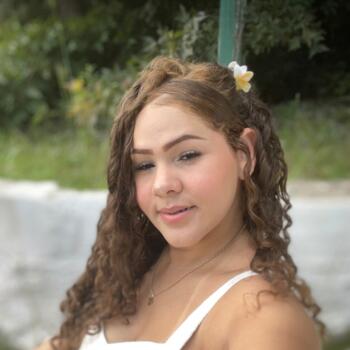 Babá em Gramado: Hagatha beatriz